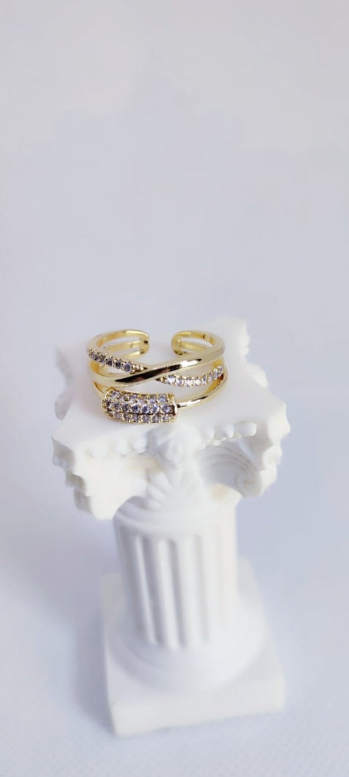 Anillo Cruzado Circonias