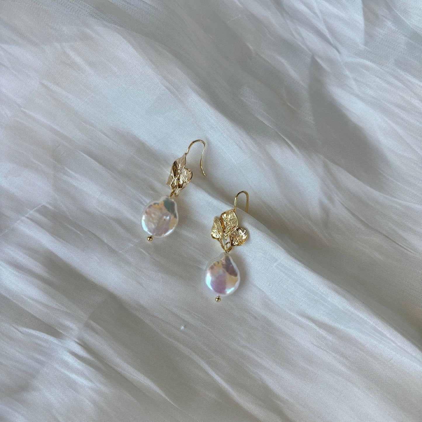 Pendientes Hojas y Perlas Keshi
