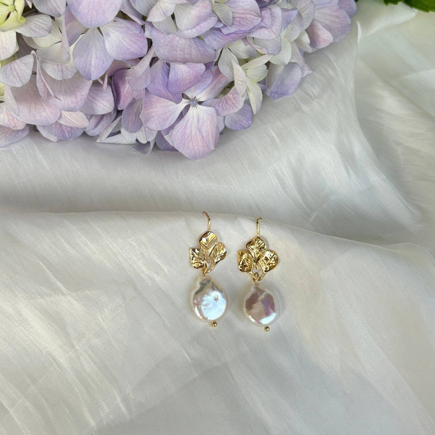 Pendientes Hojas y Perlas Keshi