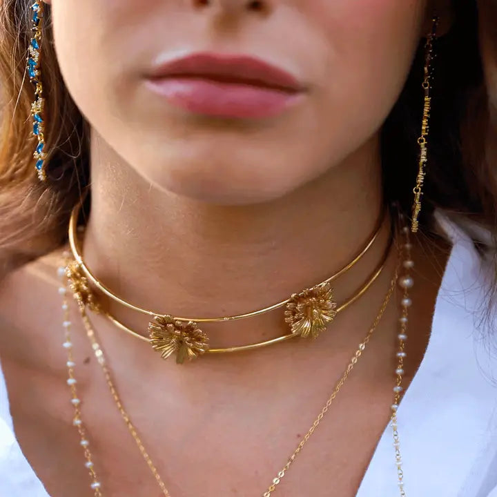 Collar Choker Margaritas Plata Bañada en Oro 18K Joyería Artesanal(La pieza se hace por precompra )