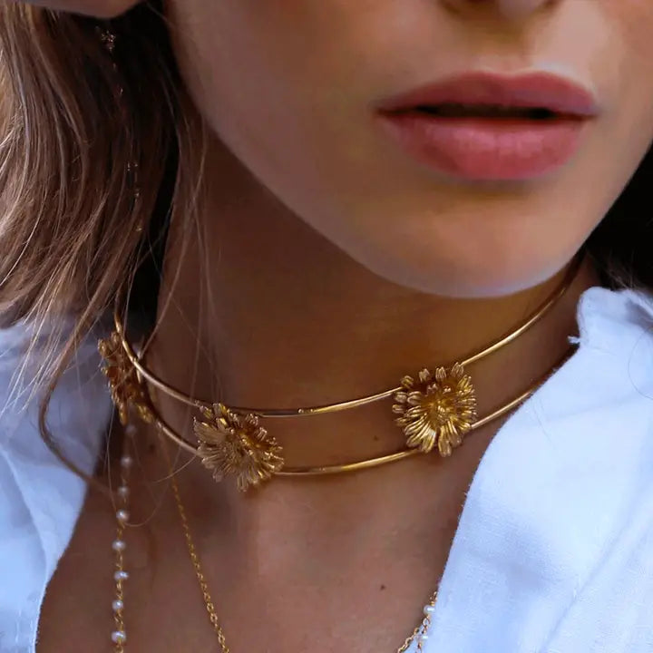 Collar Choker Margaritas Plata Bañada en Oro 18K Joyería Artesanal(La pieza se hace por precompra )