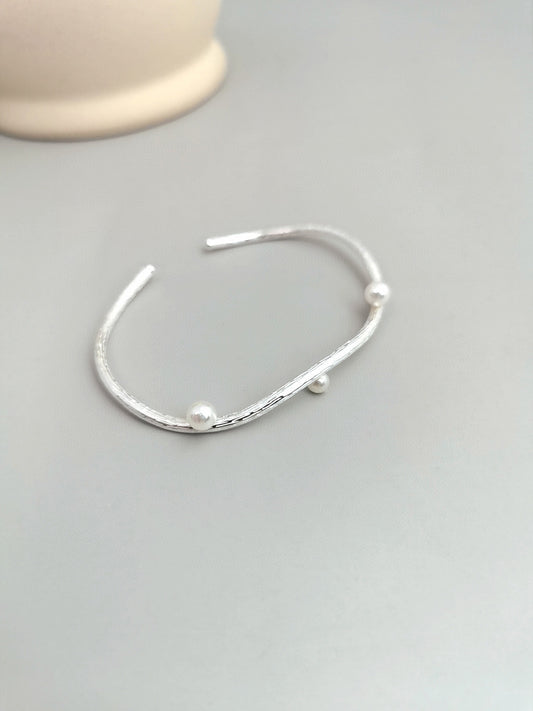 Pulsera de Brazalete abierto Plata con Perlas